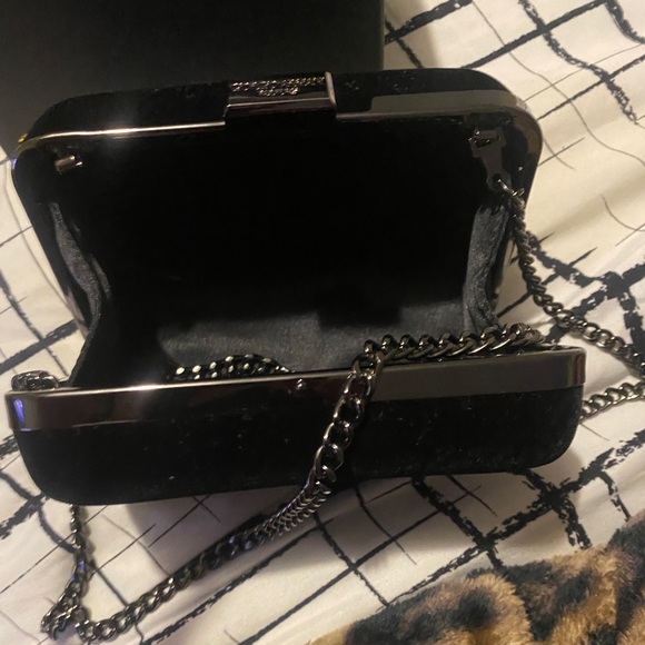 Giorgio Armani black velvet evening clutch with chain. - Picture 7 of 10